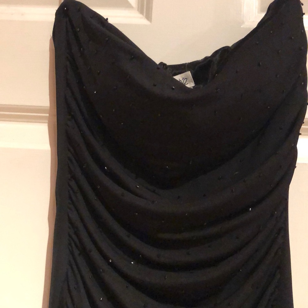 Black caché strapless dress